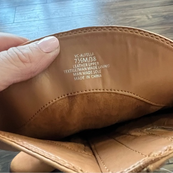 Vince Camuto Alfella Tall Leather Boots NWOT - Picture 10 of 12